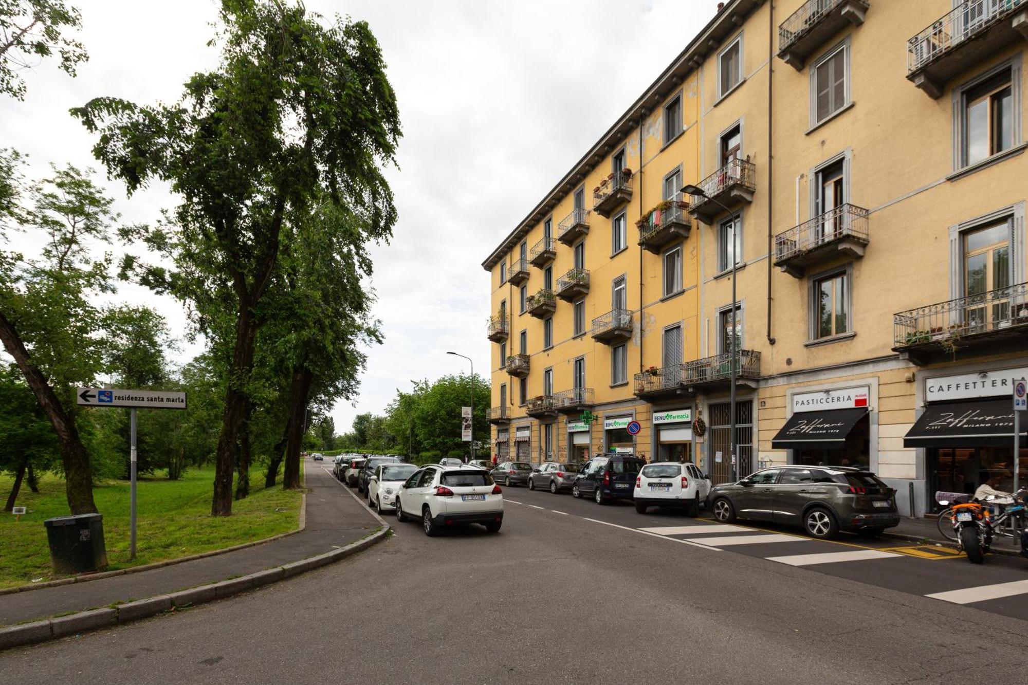 Appartamento Su 2 Livelli- Universita Iulm Milão Exterior foto